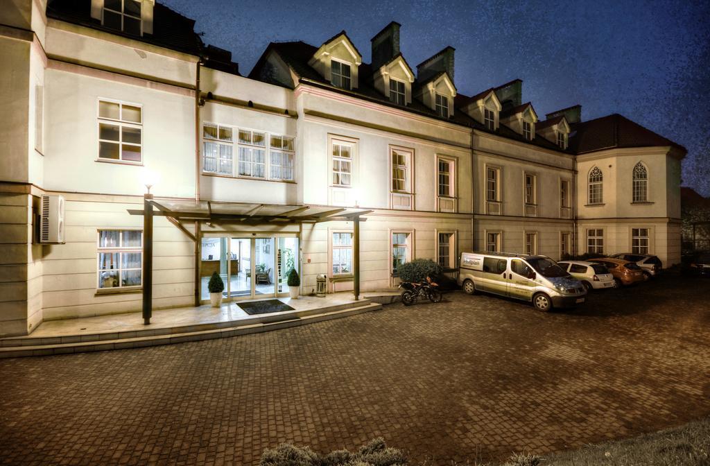 Hotel Calisia Kalisz Exterior foto