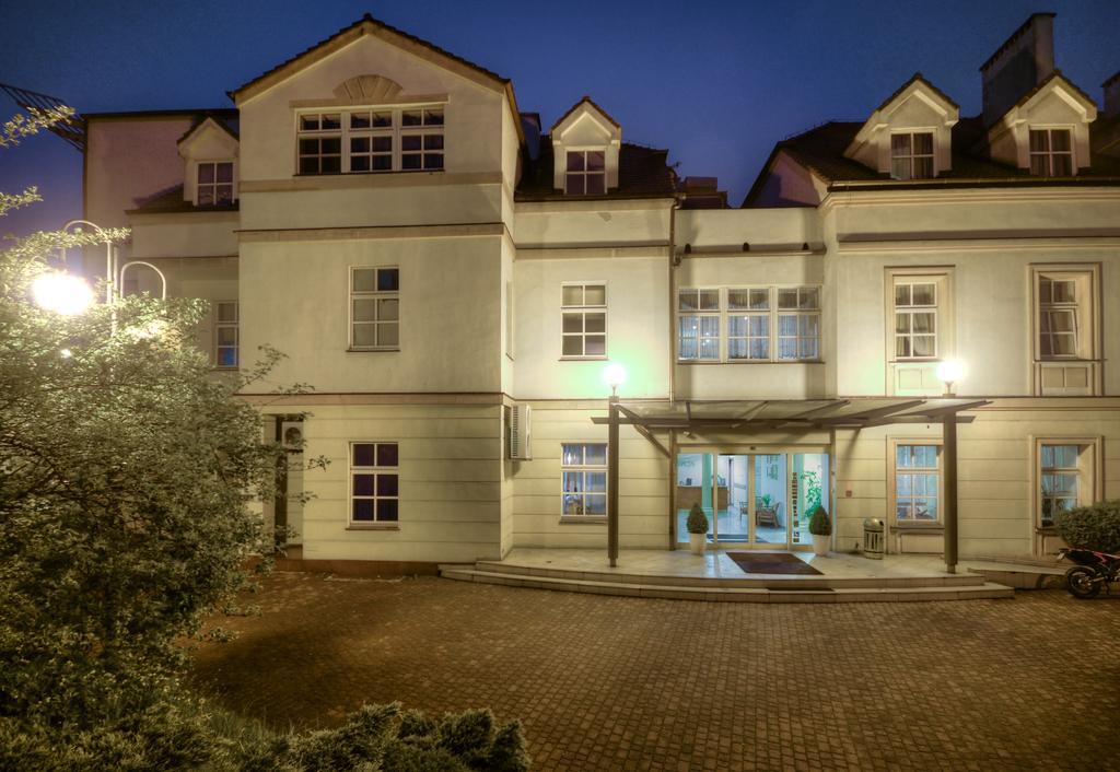 Hotel Calisia Kalisz Exterior foto