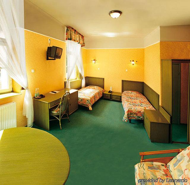 Hotel Calisia Kalisz Zimmer foto